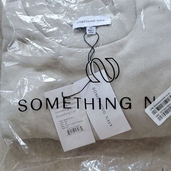 SOMETHING NAVY Mandi Cropped Sweatshirt - Picture 4 of 6